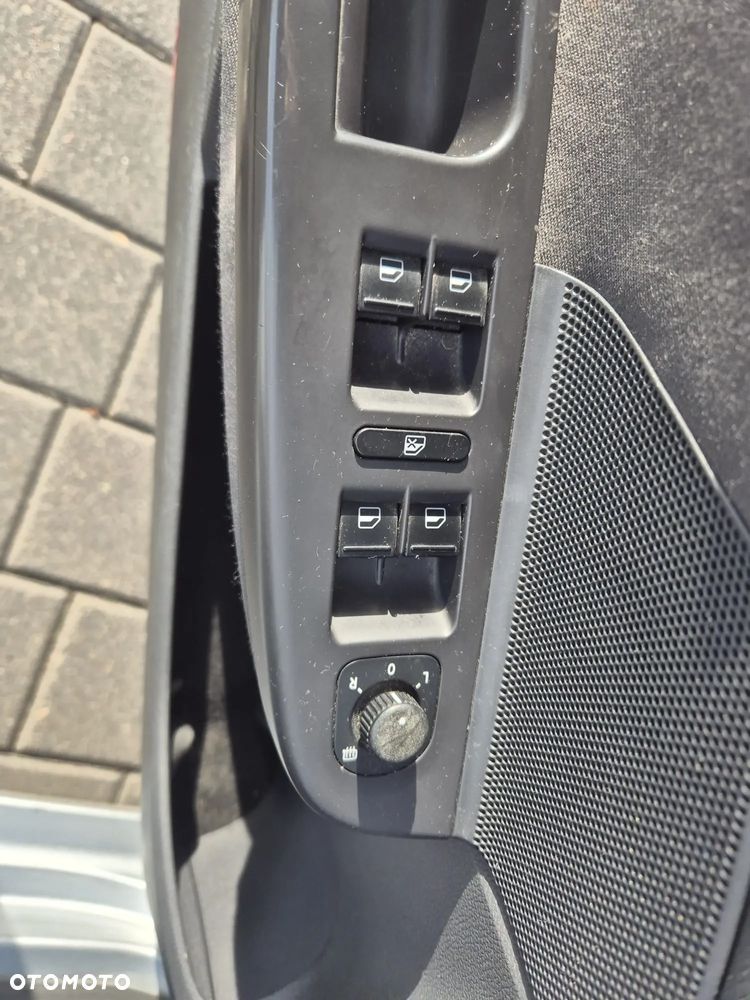 Volkswagen Golf - 15