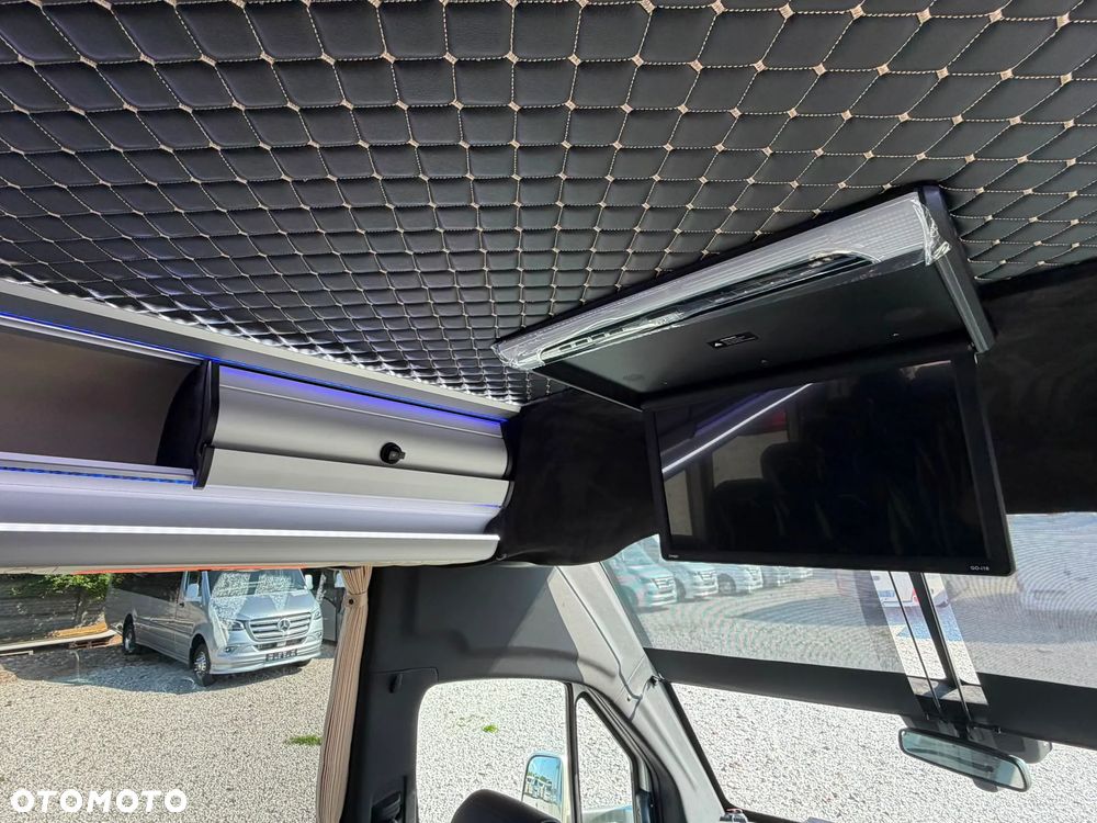 Mercedes-Benz Sprinter 519 - 27