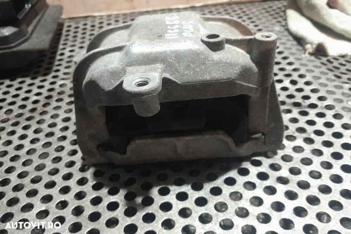 Suport motor stanga 1K0199262AT 1K0199262AT Volkswagen VW Golf 5 [200 - 2