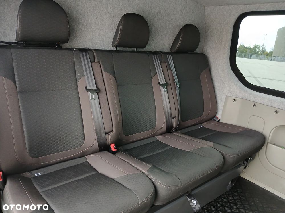Opel Vivaro L2H1 2.9t - 7