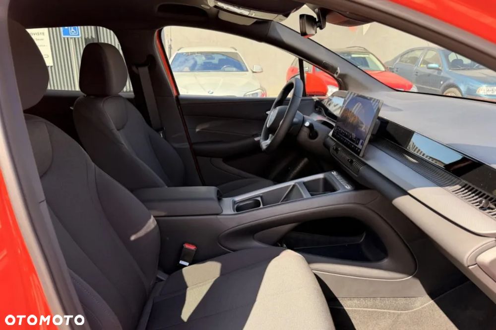 BYD Dolphin Boost E-CVT - 10