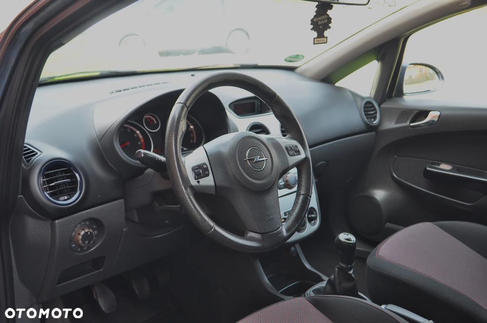 Opel Corsa 1.4 16V Enjoy - 12
