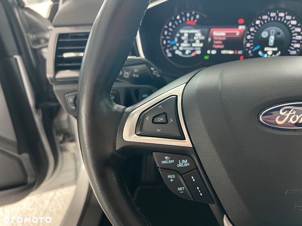Ford Mondeo 2.0 EcoBlue Titanium - 26
