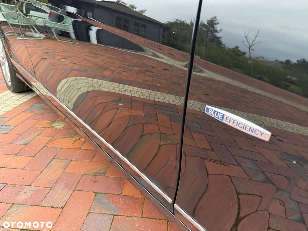 Mercedes-Benz Klasa C 180 CGI BlueEff Avantgarde - 28