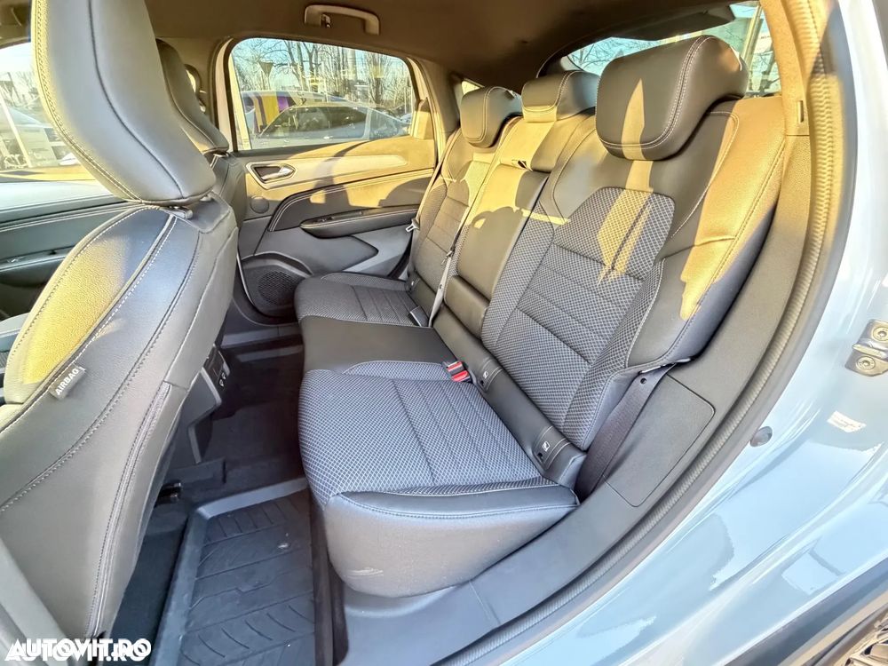 Renault Arkana E-TECH 145 Techno - 12