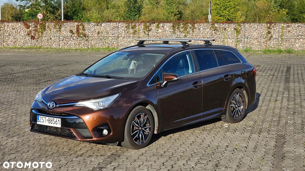 Toyota Avensis 2.0 D-4D Prestige - 16