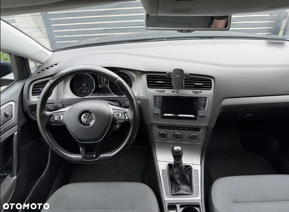 Volkswagen Golf 1.6 TDI Comfortline - 9