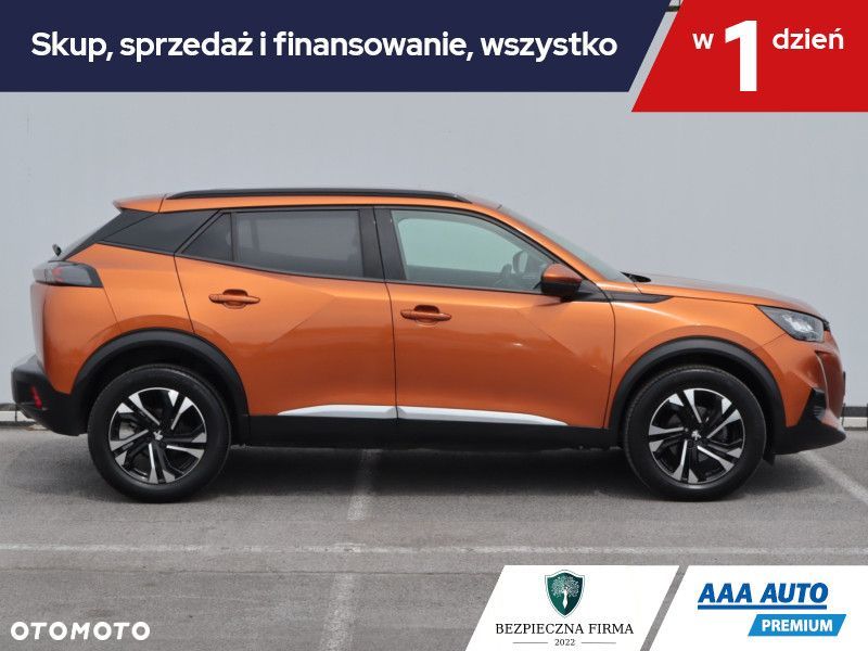 Peugeot 2008 - 8
