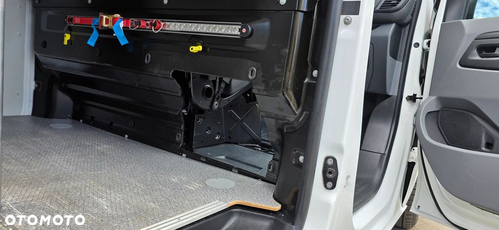Opel VIVARO L3H1 2.0 122KM Zabudowa Serwisowa - 23