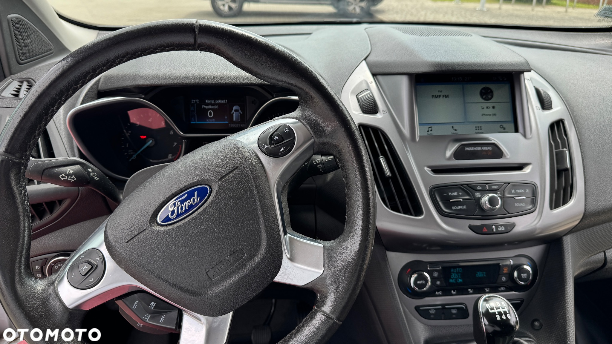 Ford Transit Connect - 15