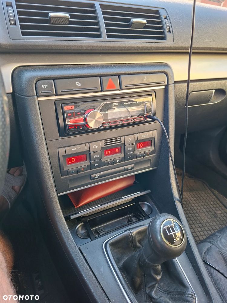 Audi A4 Avant 2.0 TDI - 5