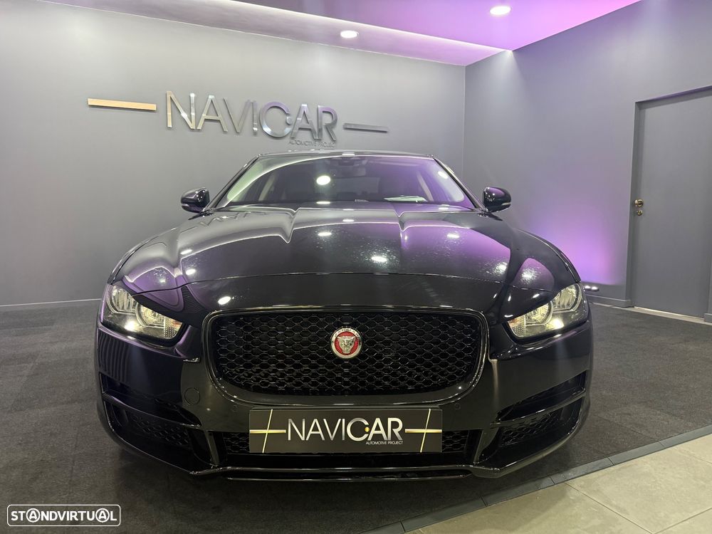 Jaguar XE 2.0 D Portfolio Aut. - 4