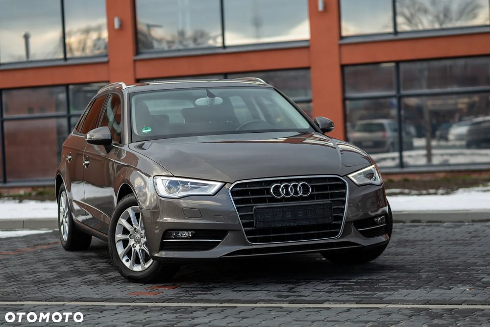 Audi A3 Sportback - 1