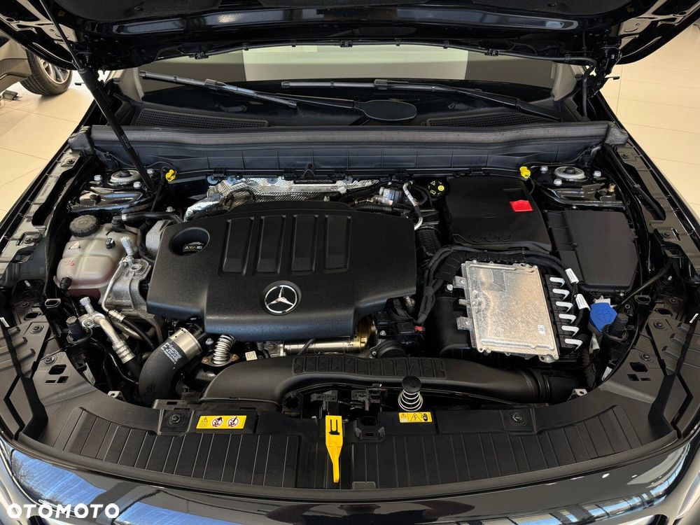 Mercedes-Benz GLB - 20