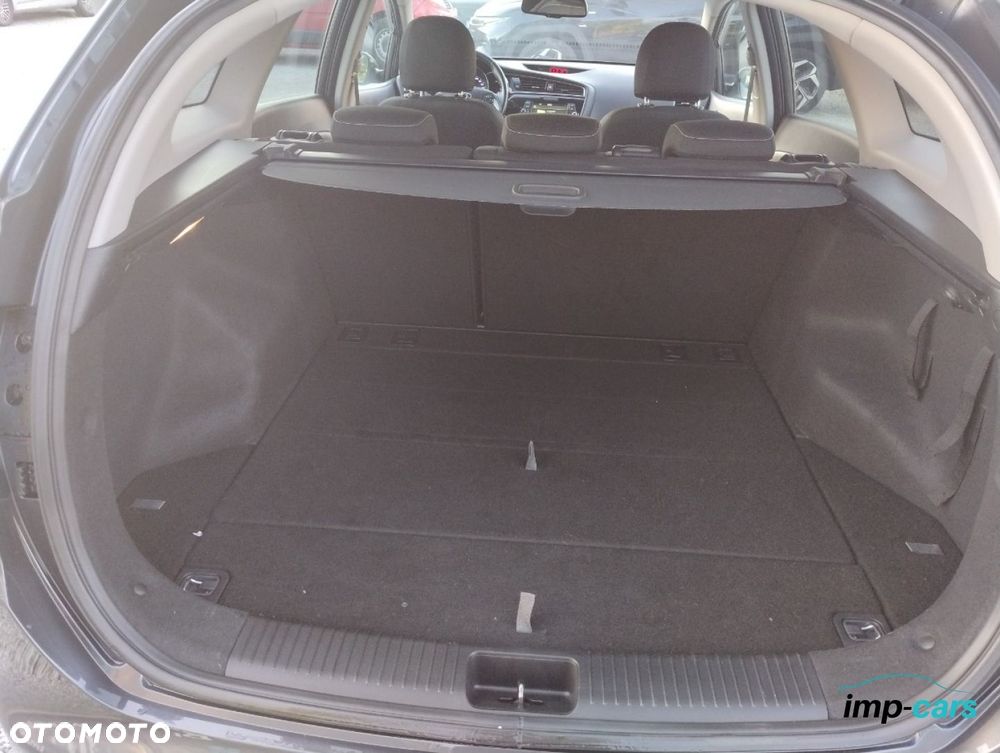 Kia Ceed - 15