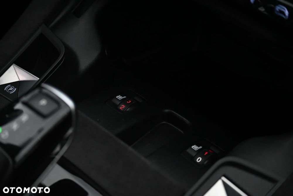 DS Automobiles DS 7 Crossback - 36