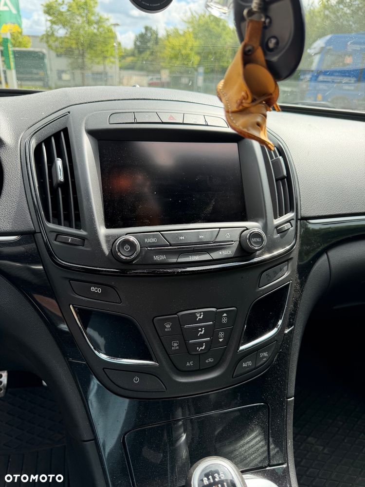 Opel Insignia - 15