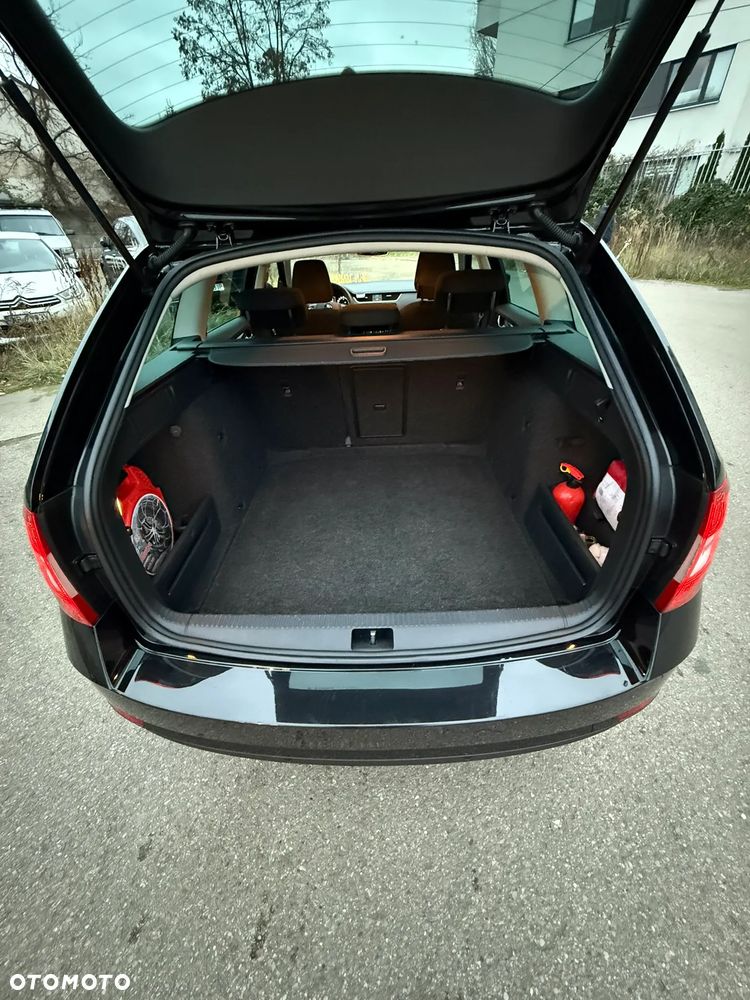 Skoda Octavia 2.0 TDI Style DSG - 18