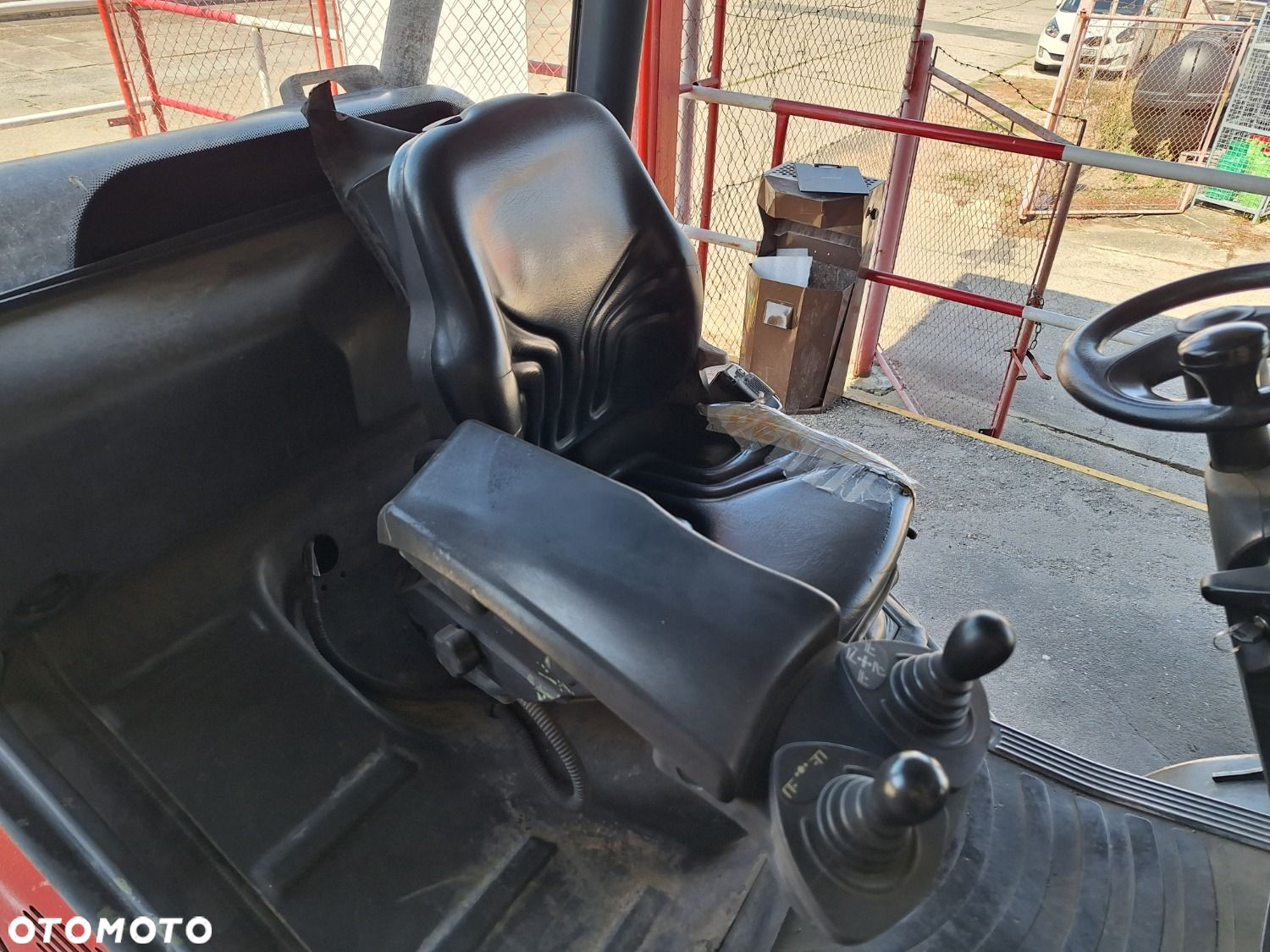Linde H25 T-01 - 12