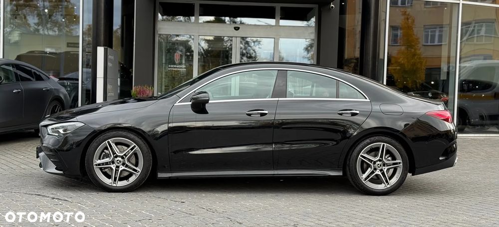 Mercedes-Benz CLA 200 7G-DCT AMG Line - 8