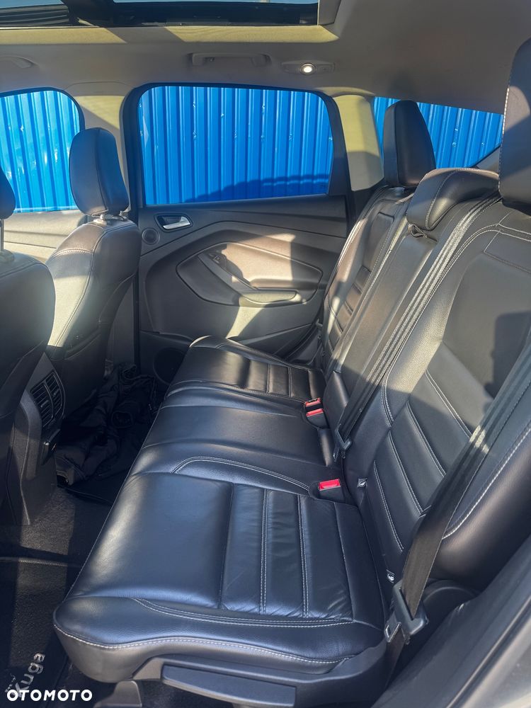 Ford Escape 2.0 EcoBoost AWD Titanium - 10