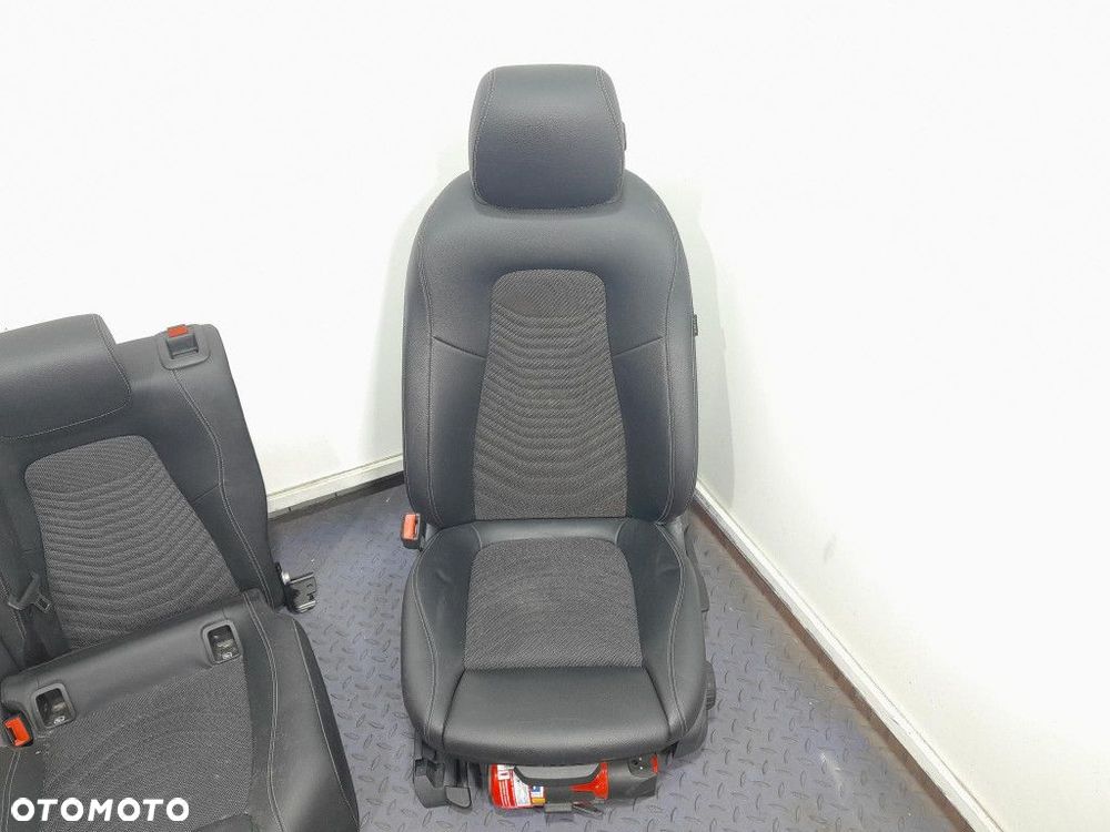 MERCEDES A KLASA W177 HB FOTELE KOMPLET PÓŁ SKÓRA EUROPA - 2