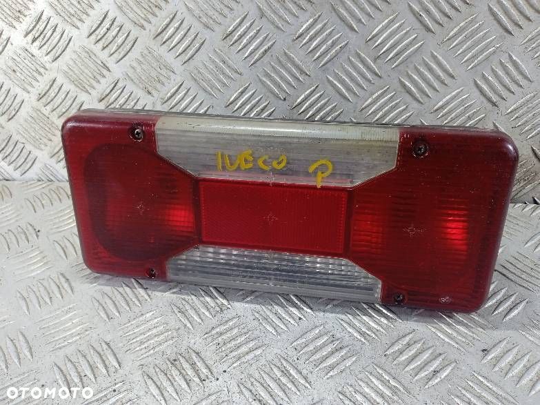 LAMPA PRAWA TYLNA IVECO DAILLY 4 35C12 - 1