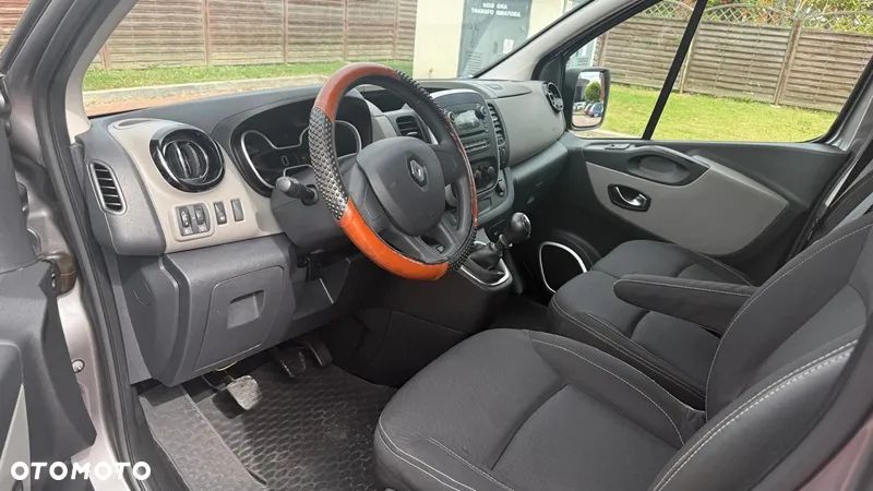 Renault Trafic - 10