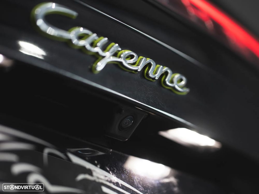 Porsche Cayenne E-Hybrid - 12