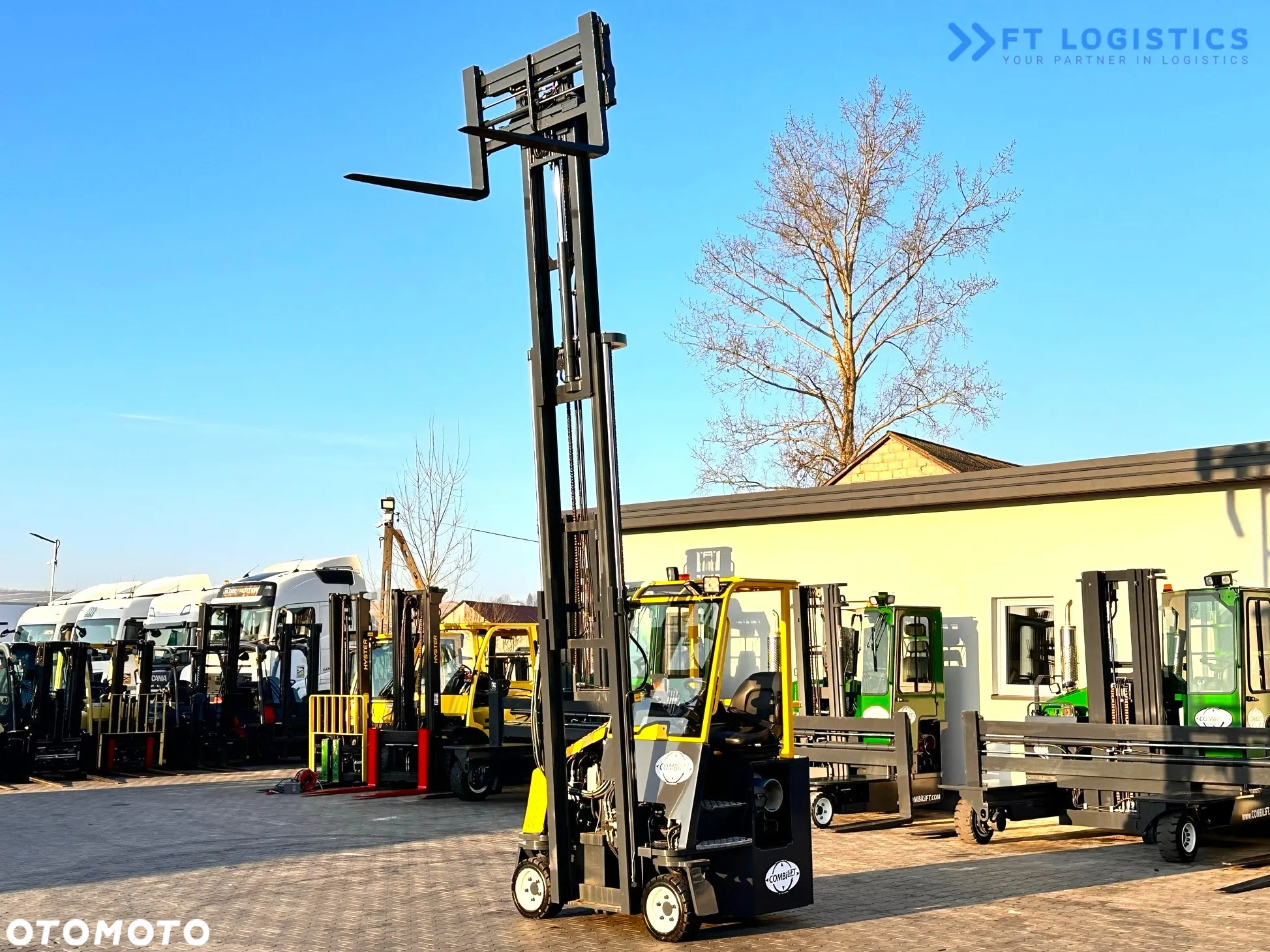 Combilift C3000CB / LPG / TRIPLEX - 4900MM / LPG / WOLNY SKOK / POZYCJONER / PRZESÓW WIDEŁ / JEDYNIE 7454 MTH / JAK NOWY - 13