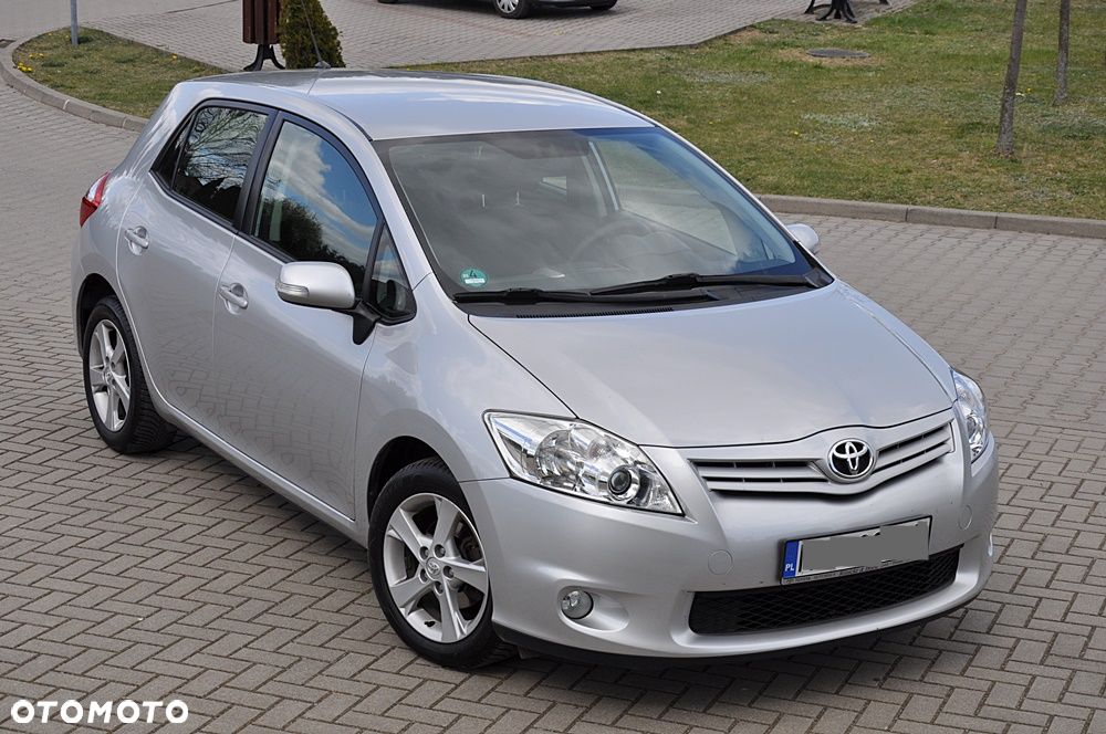 Toyota Auris 1.33 VVT-i Terra Start - 3