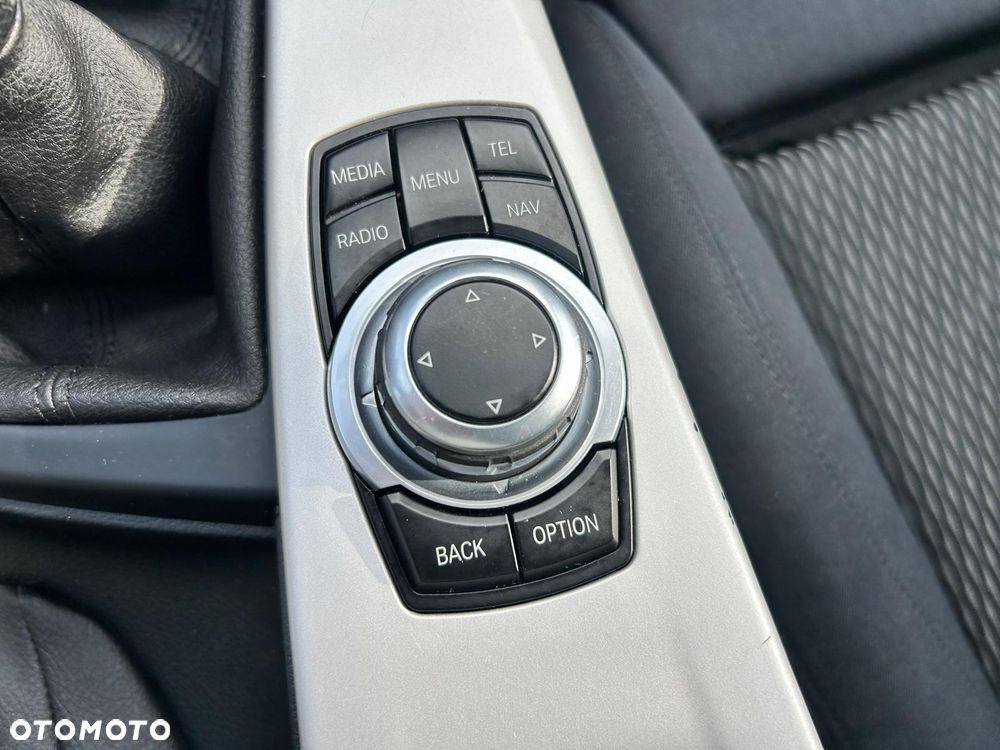 BMW Seria 3 320d - 32