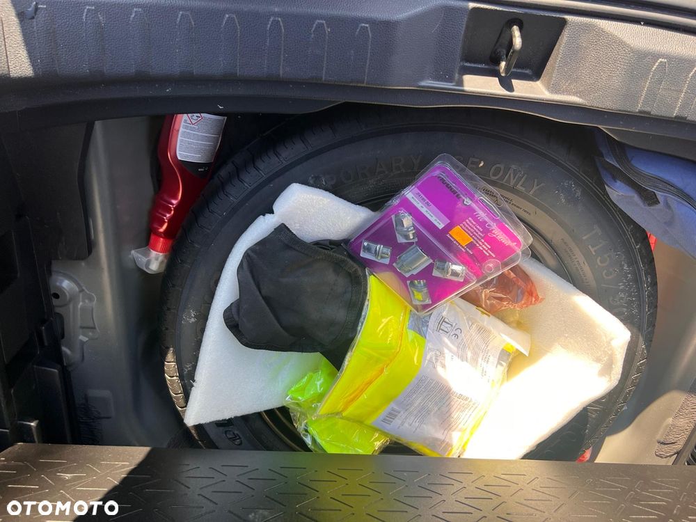 Toyota RAV4 - 5