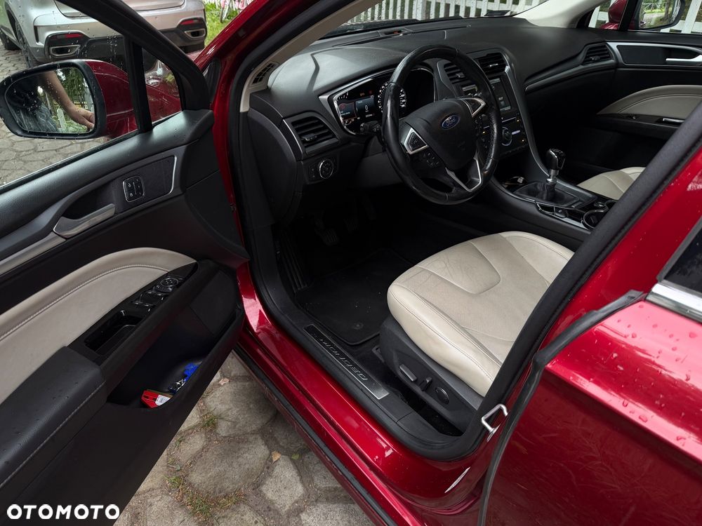 Ford Mondeo 2.0 TDCi Titanium - 17