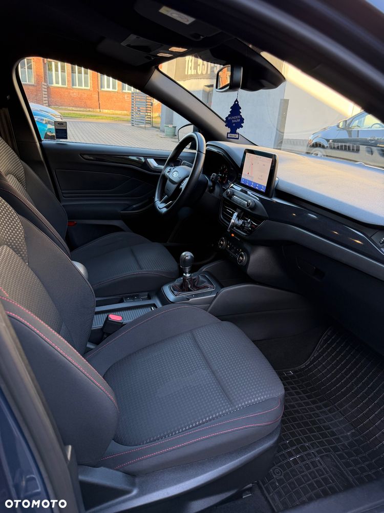 Ford Focus 1.5 TDCi ST-Line - 6