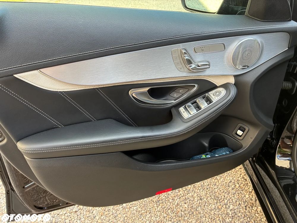 Mercedes-Benz Klasa C AMG 63 S AMG Speedshift 7G-MCT - 18