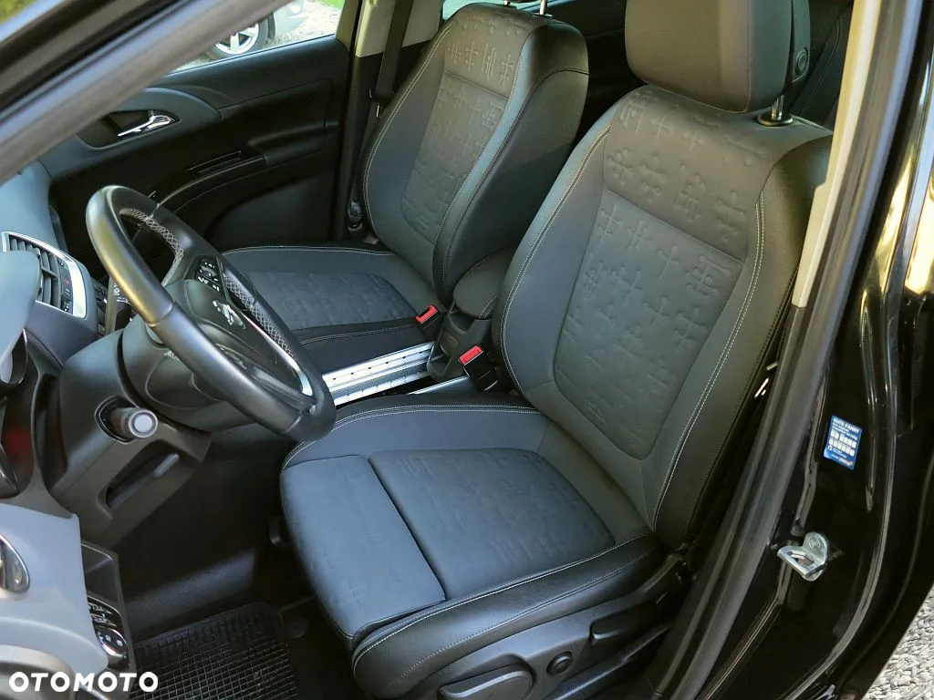 Opel Meriva 1.4 T Cosmo - 12