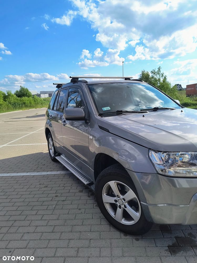 Suzuki Grand Vitara 2.0 - 2