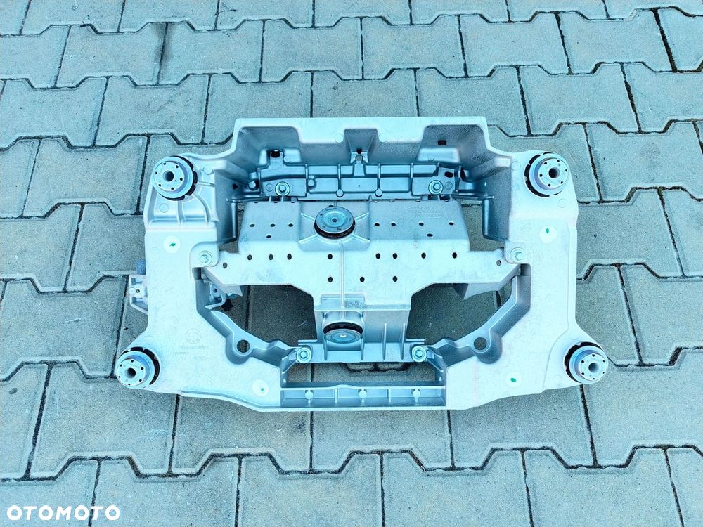 BMW i4 G26 WSPORNIK KOMPRESORA KLIMATYZACJI 5A075D6 - 2