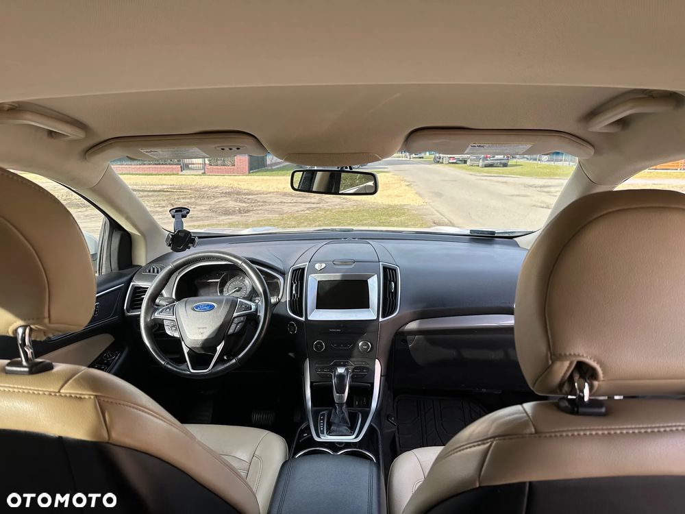 Ford Edge - 4