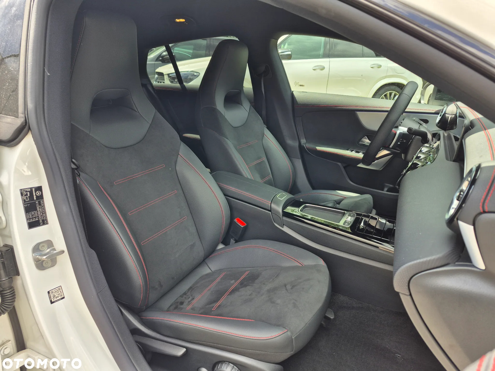 Mercedes-Benz CLA 200 AMG Line 7G-DCT - 31