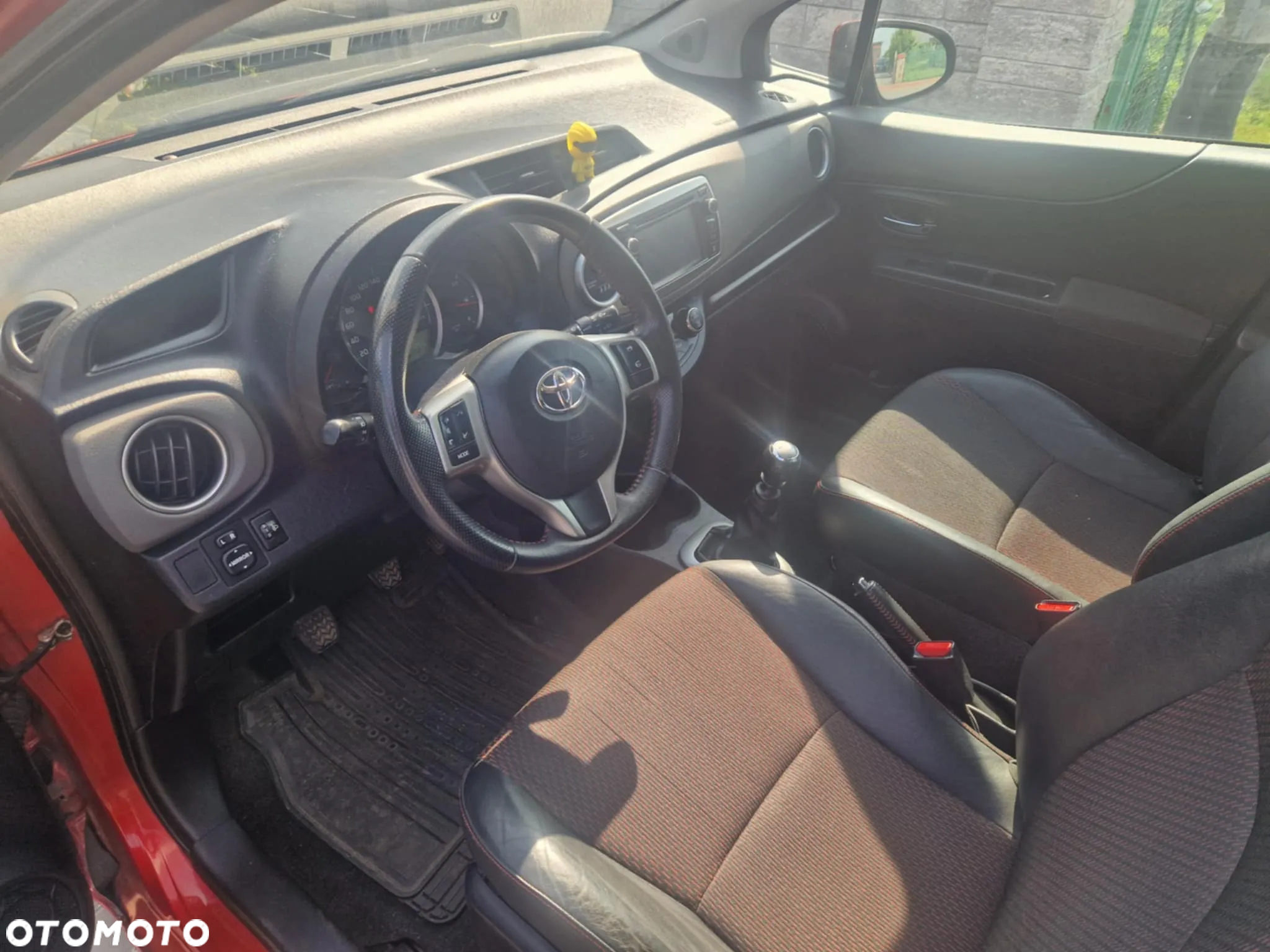 Toyota Yaris 1.4 D-4D Premium - 9