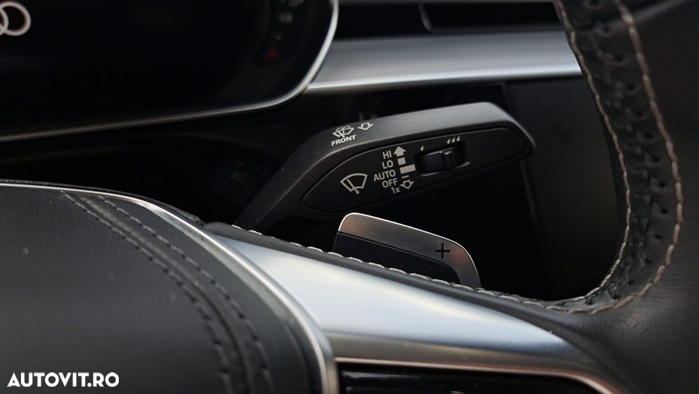 Audi S8 - 12