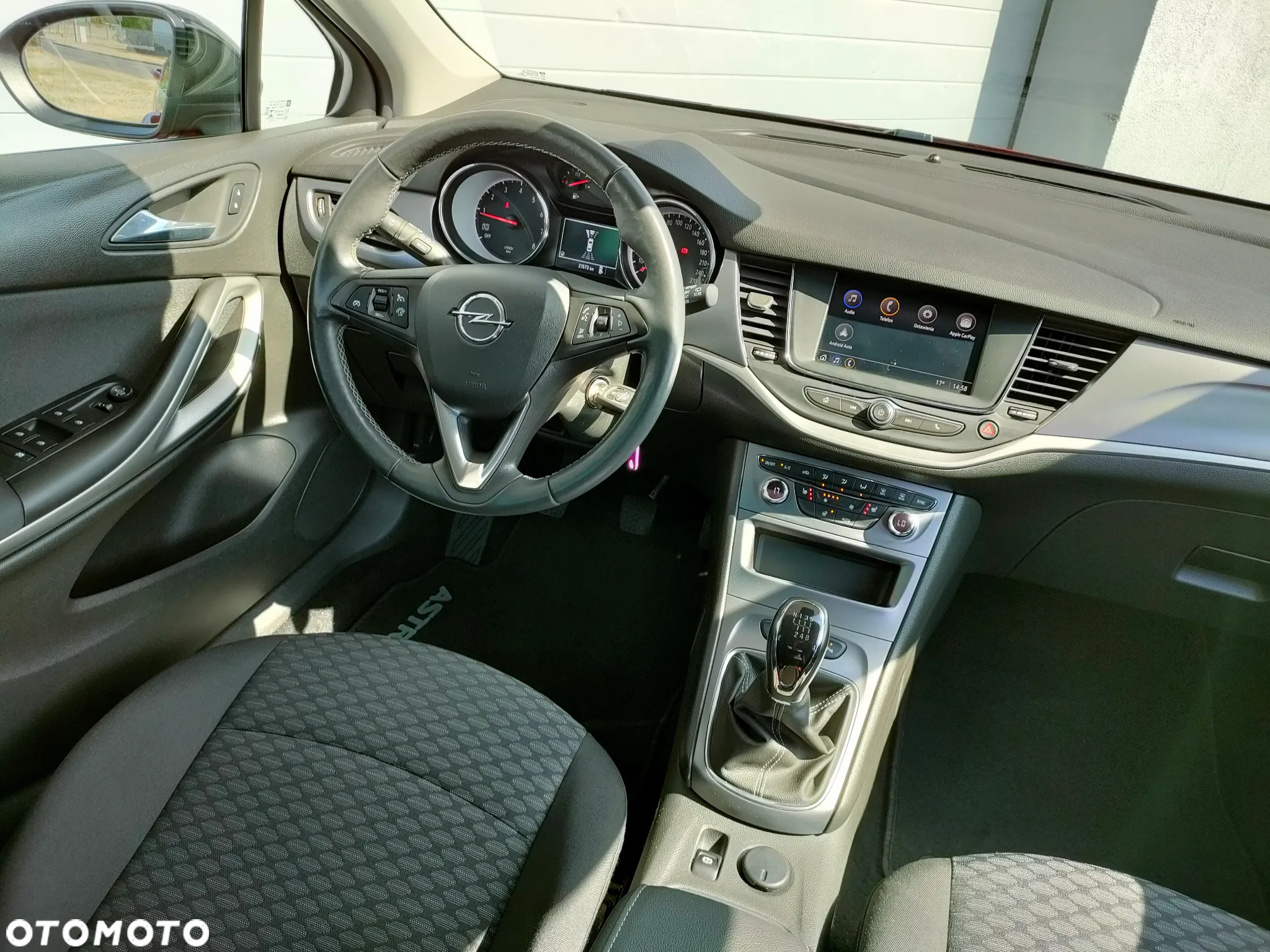 Opel Astra 1.2 Turbo Elegance - 21