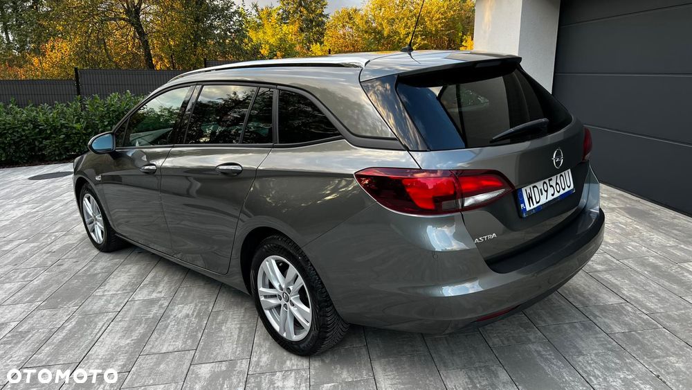 Opel Astra - 4