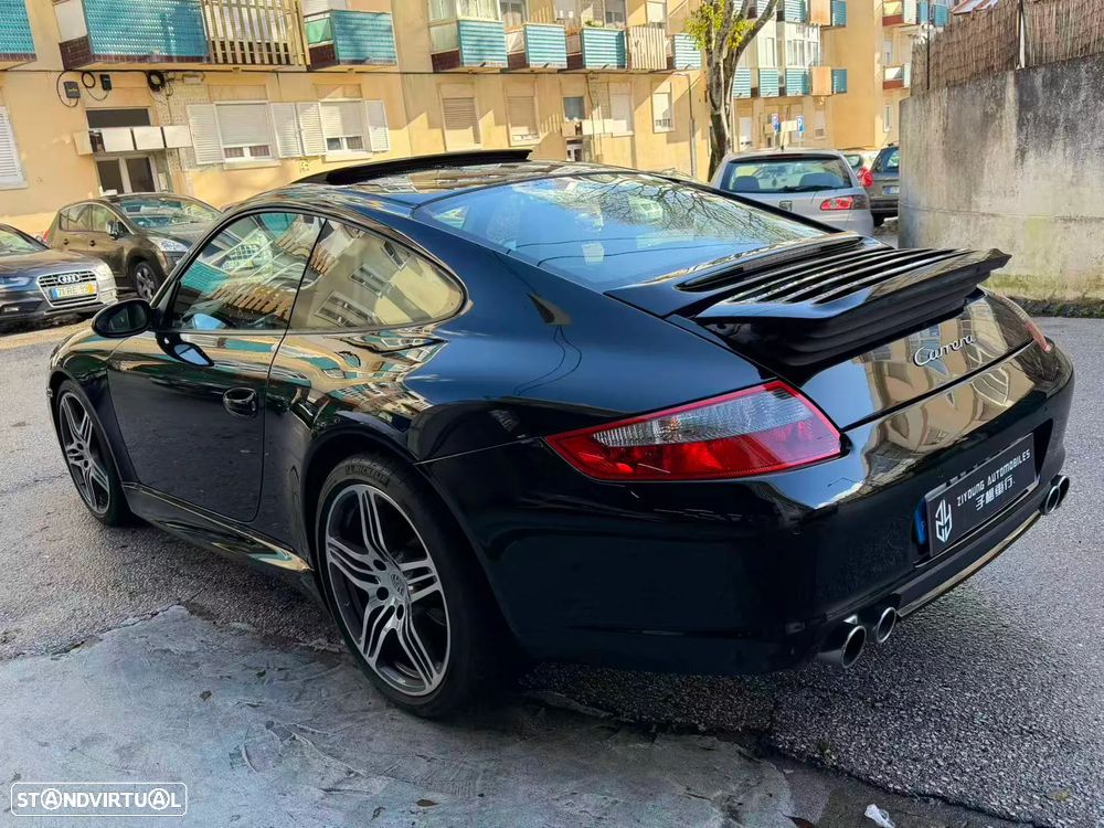 Porsche 911 (997) Carrera - 3