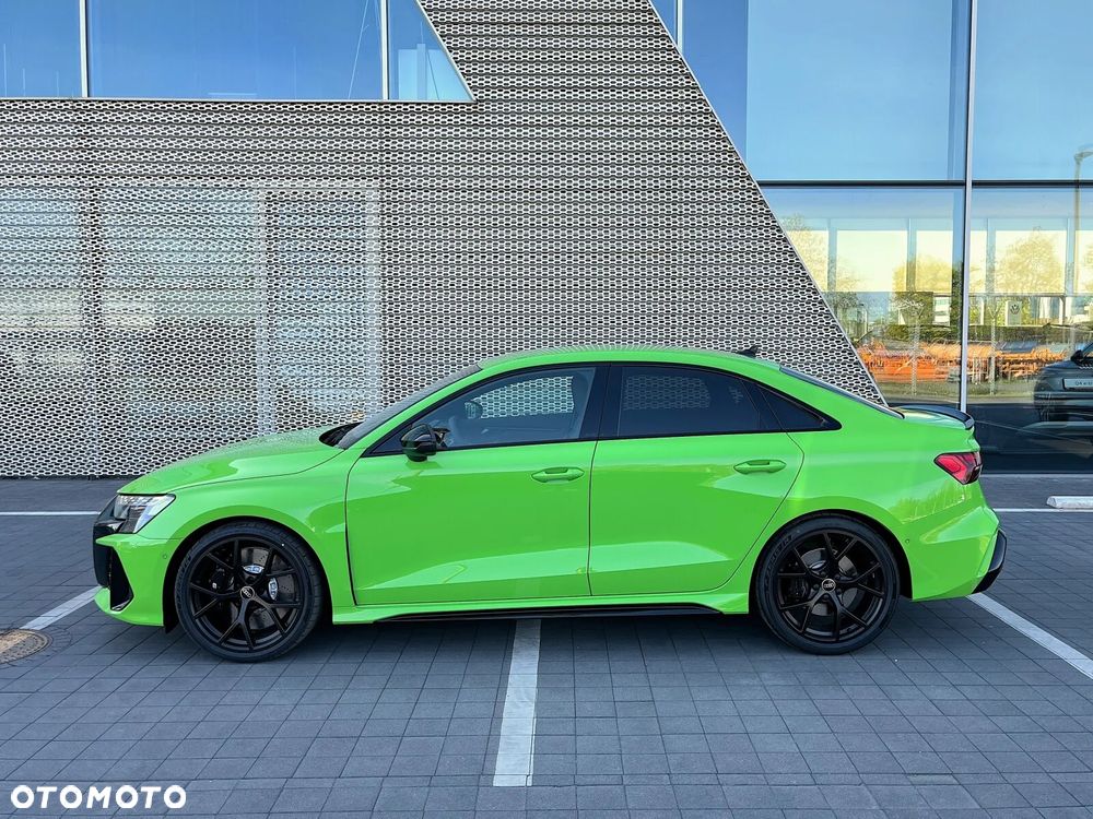 Audi RS3 Limousine - 15