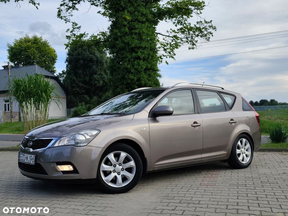 Kia Ceed 1.6 CRDi ISG Spirit - 3