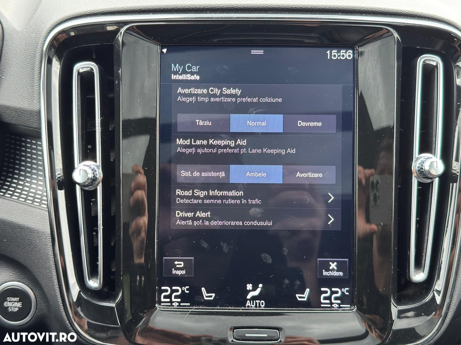 Volvo XC 40 D4 AWD Geartronic R-Design - 24