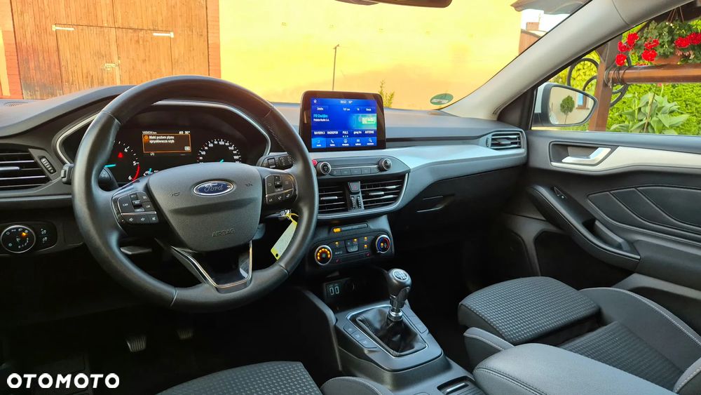 Ford Focus 1.5 EcoBlue Start-Stopp-System TITANIUM - 16